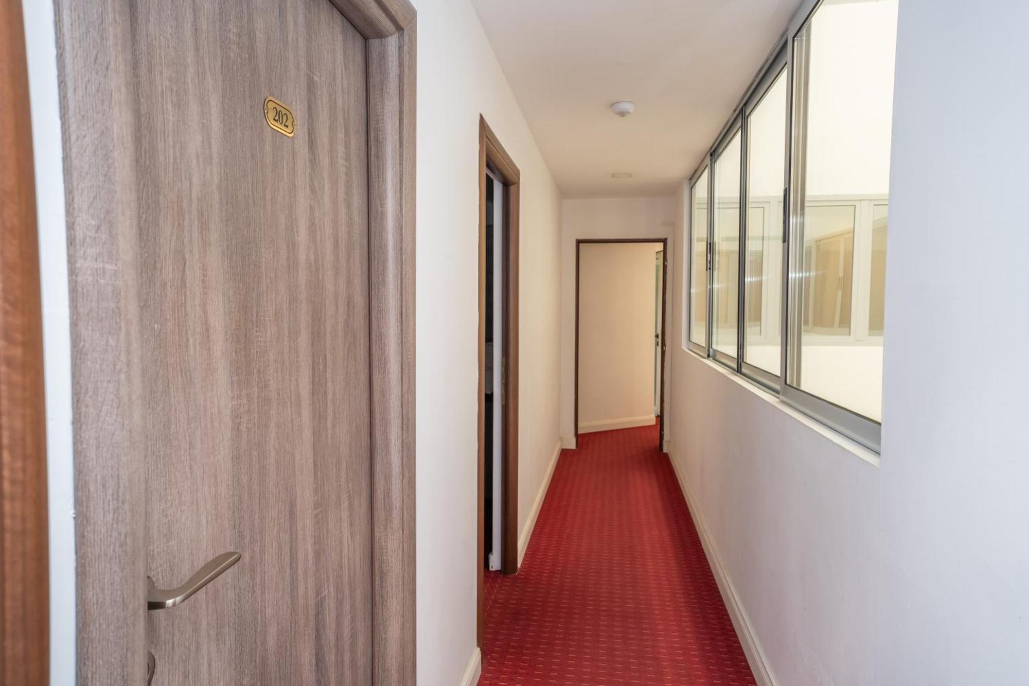 Hotel Liad City Center ブカレスト エクステリア 写真