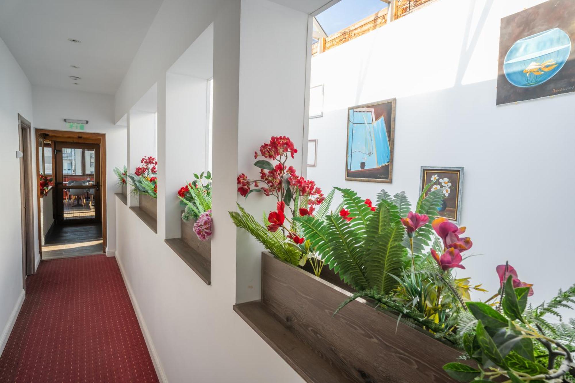 Hotel Liad City Center ブカレスト エクステリア 写真